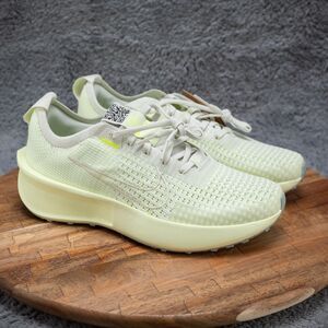 Nike Women's Sneakers in Light Green and White